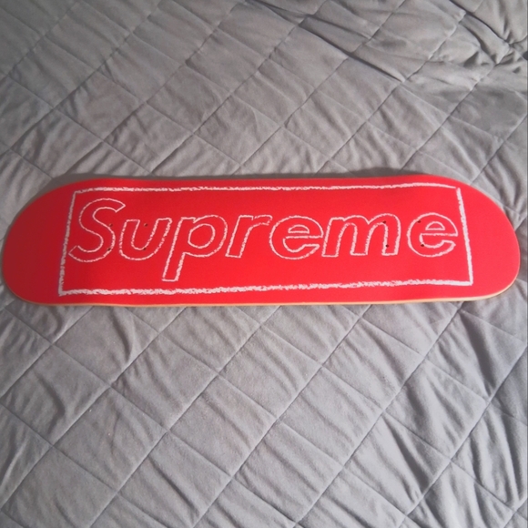 Supreme Black and Red Logo Skateboard Deck - Picture 1 of 8